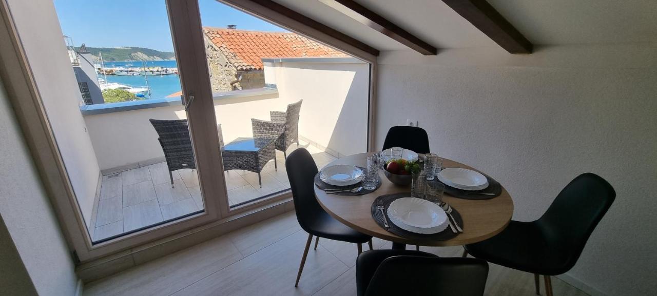 Dea Del Mar Apartments Изола Екстериор снимка
