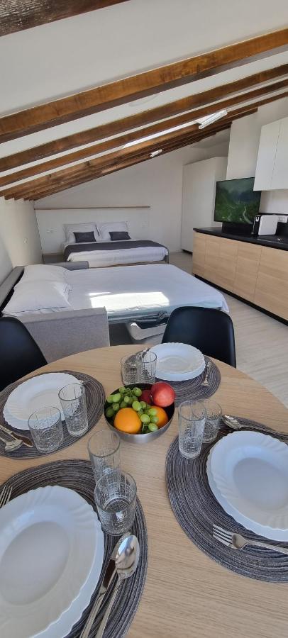 Dea Del Mar Apartments Изола Екстериор снимка