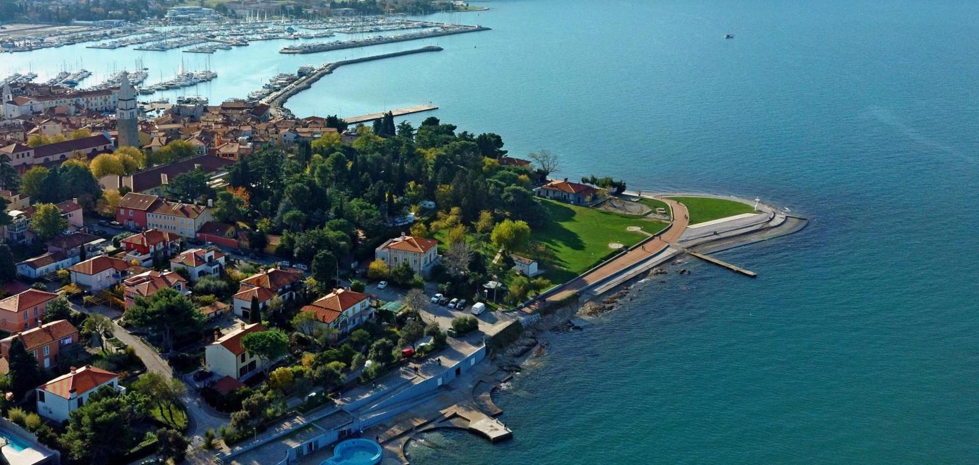 Dea Del Mar Apartments Изола Екстериор снимка